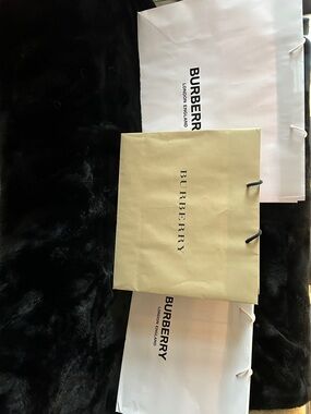Burberry White and Black Logo Shopping Bags - Set of 3